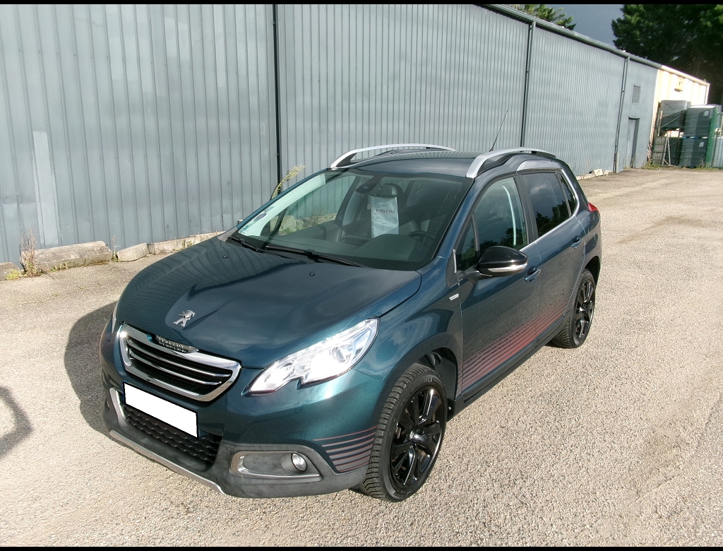 PEUGEOT 2008 - PTECH 110 URBAN CROSS BVM (2016)