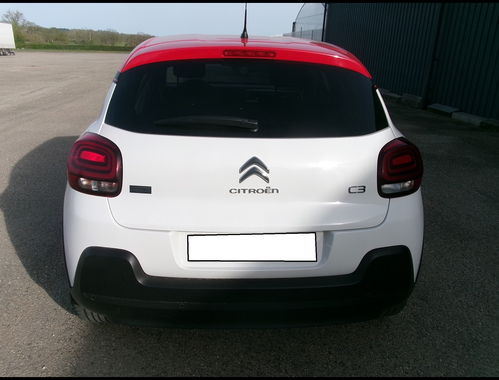 Citroën C3 - III PTECH 110 SHINE EAT6