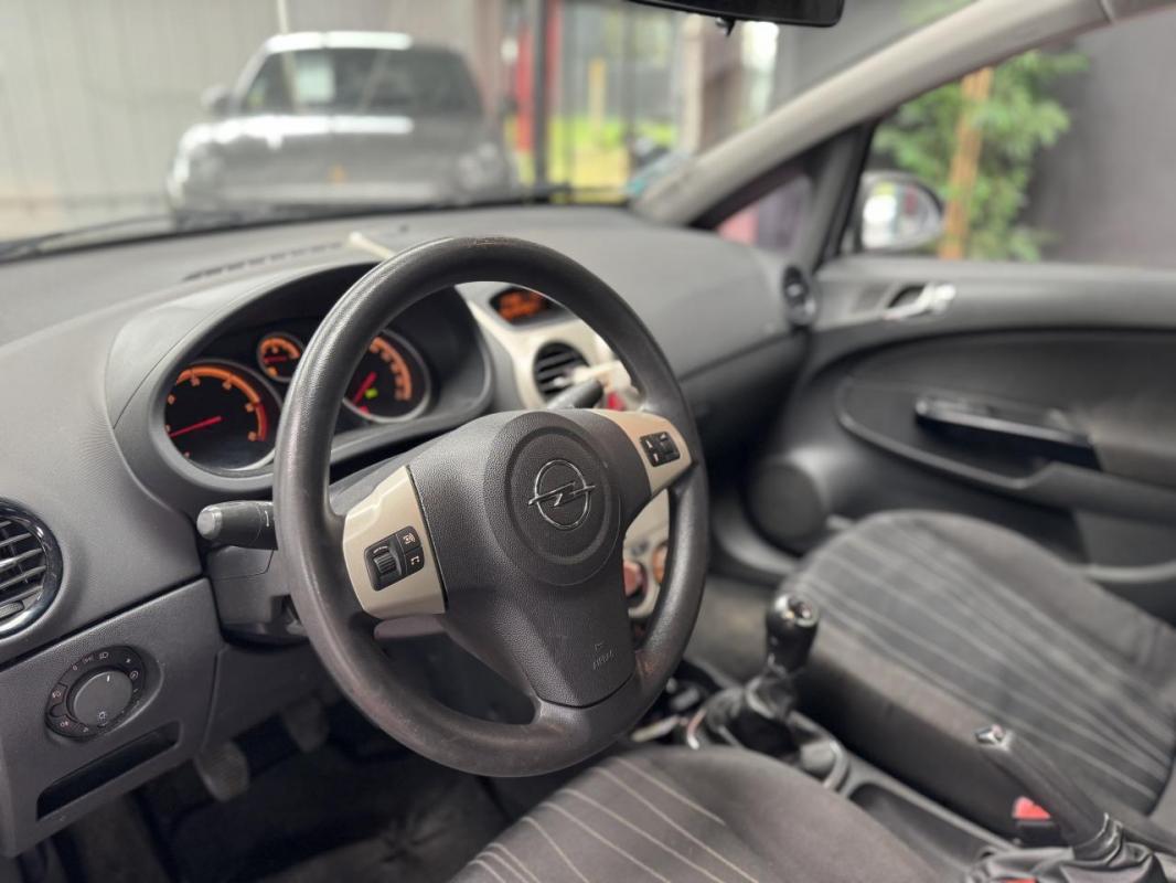 Opel Corsa - 1.3 cdti 90 CH - COSMO