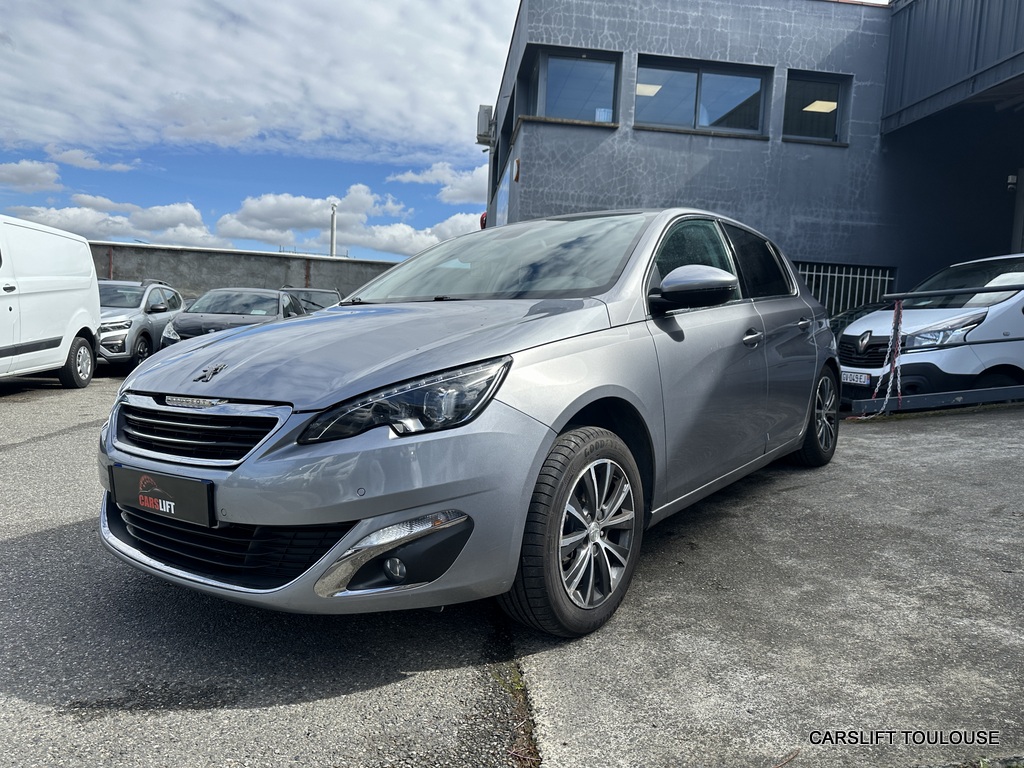 Peugeot 308 - 1.2 ,130ch FINITION ALLURE ,SUIVI PEUGEOT , GARANTIE 6 MOIS