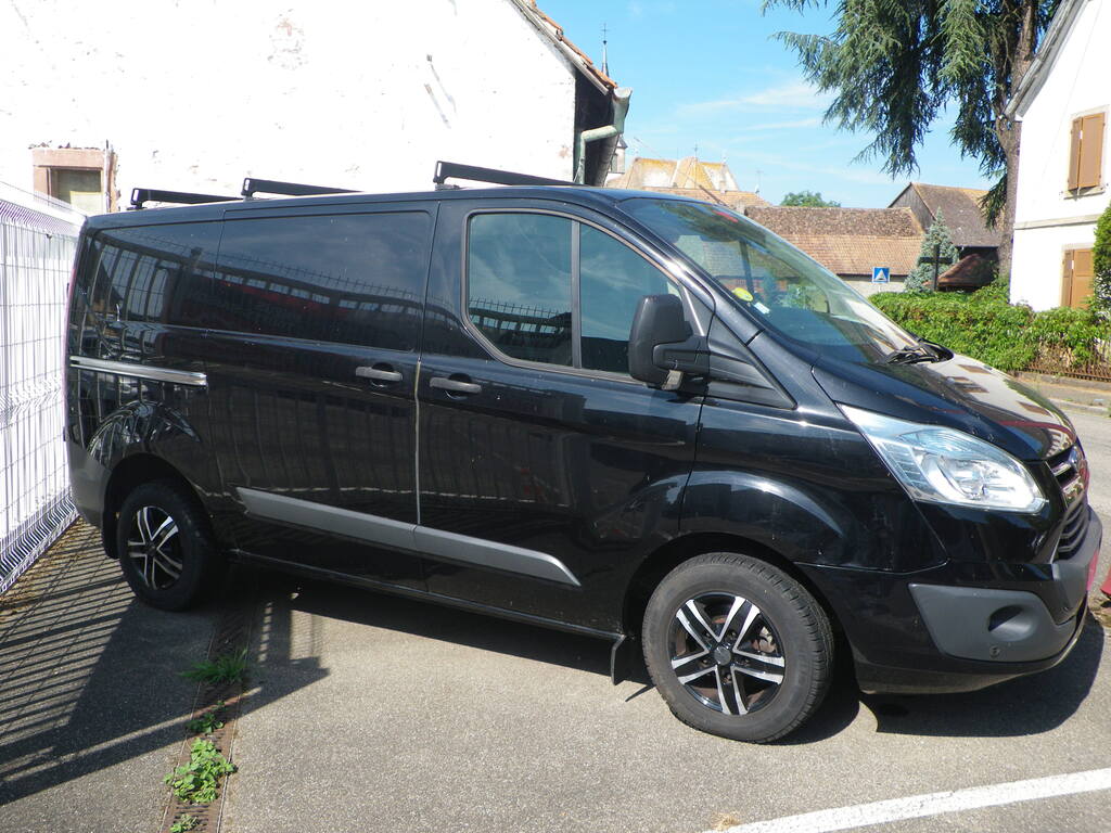 Ford T - TRANSIT CUSTOM 270 2.2 TDCI 100 BV6 L1H1